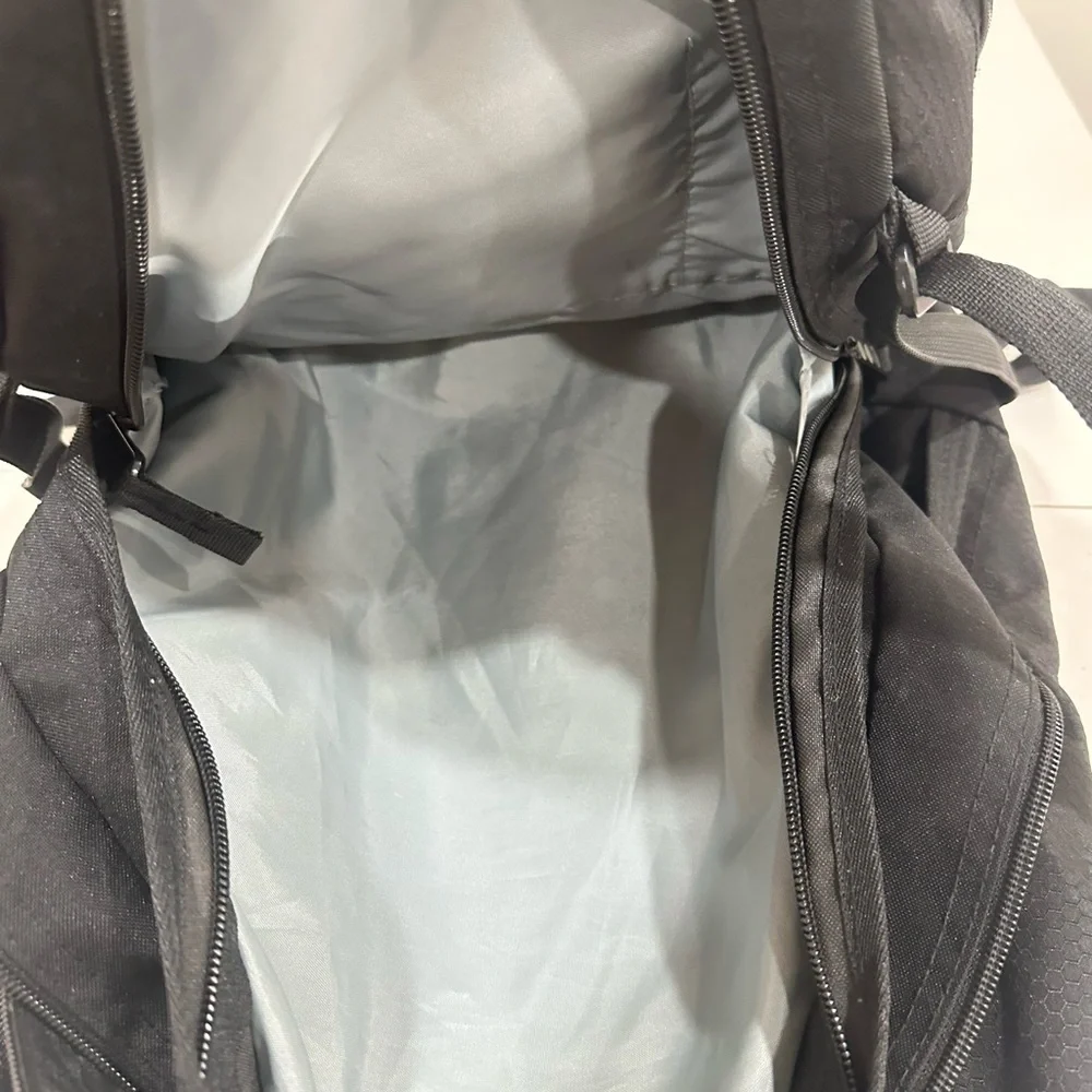 High Sierra Backpack Padded Black Book Travel Work‎ School Camping Bag